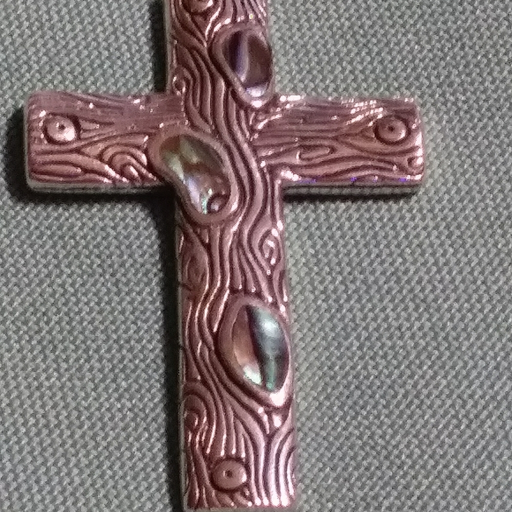 ABALONE INLAY, WOODLAND MOTIF. STERLING CROSS. 2" INCHES LONG. - Picture 5 of 7